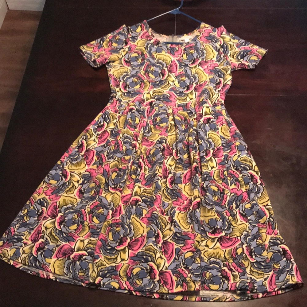 Lularoe Amelia dress